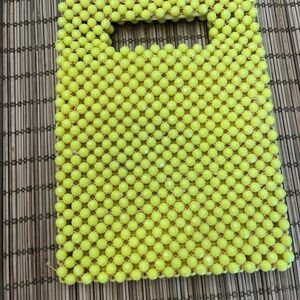 Vintage yellow bead clutch purse. Super fun!